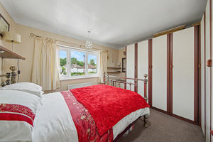 Compass Crescent Old Whittington